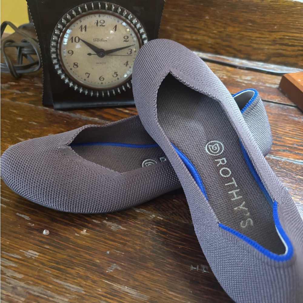 Rothy's Women's Gray flats with blue trim